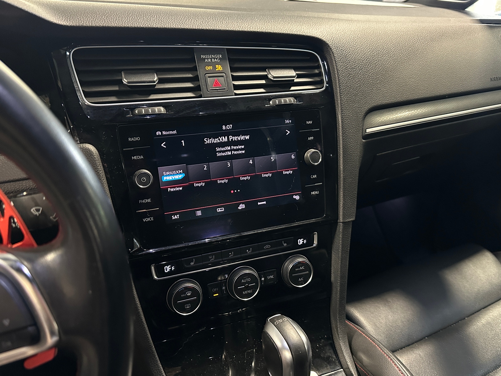 Thumbnail: 2018 Volkswagen Golf - 4