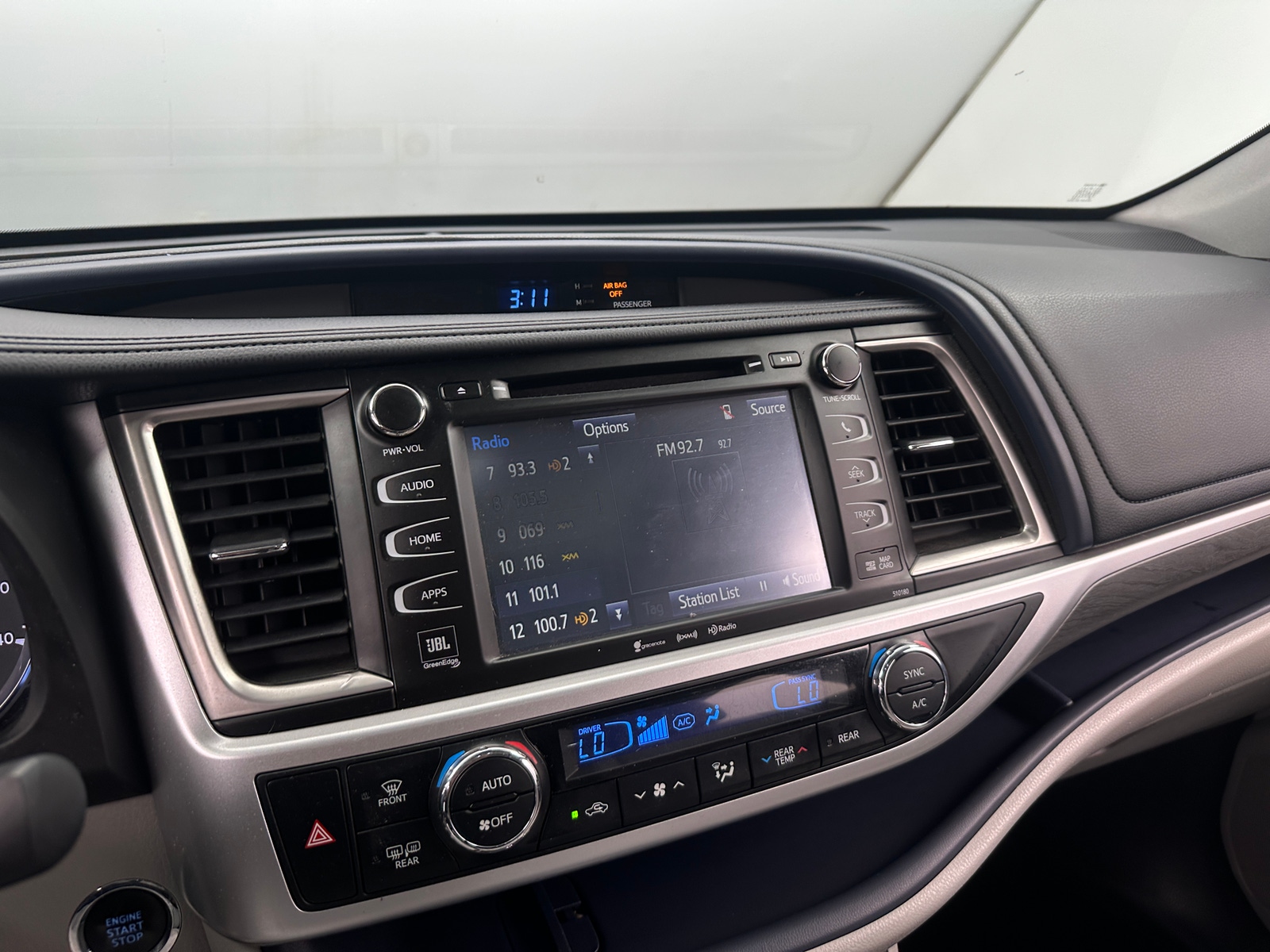 Thumbnail: 2017 Toyota Highlander - 3