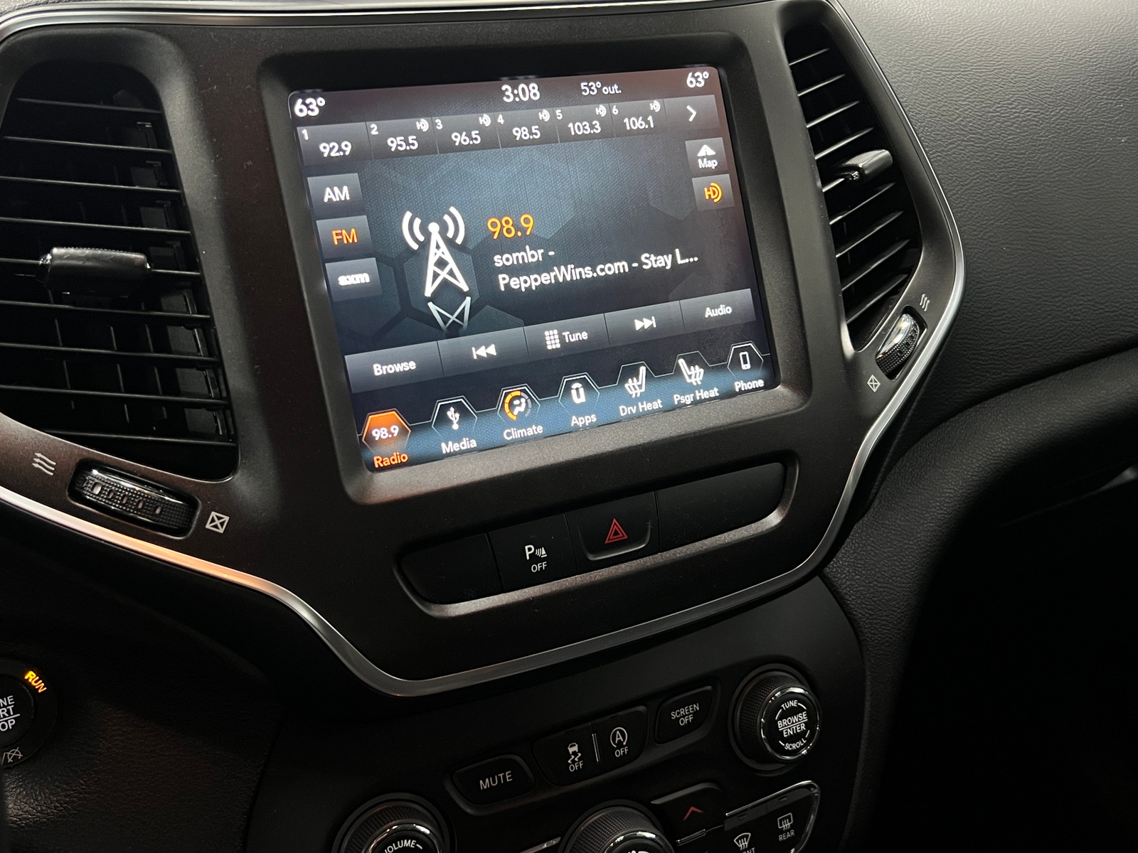 Thumbnail: 2019 Jeep Cherokee - 4