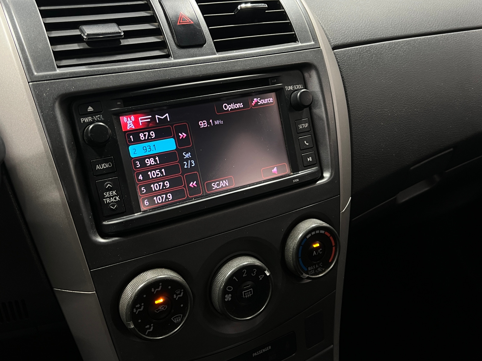 Thumbnail: 2013 Toyota Corolla - 4