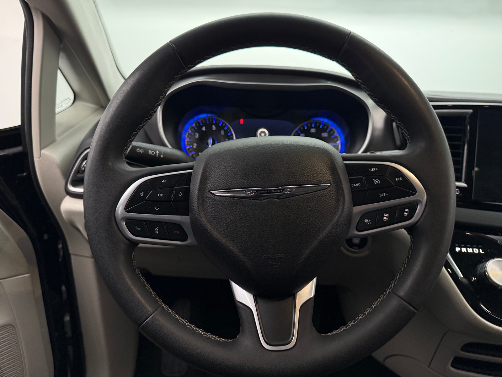 Thumbnail: 2024 Chrysler Pacifica - 4