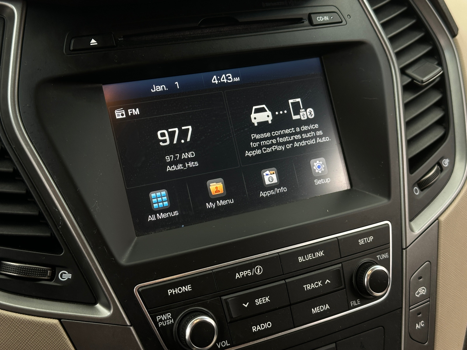 Thumbnail: 2017 Hyundai Santa Fe - 4