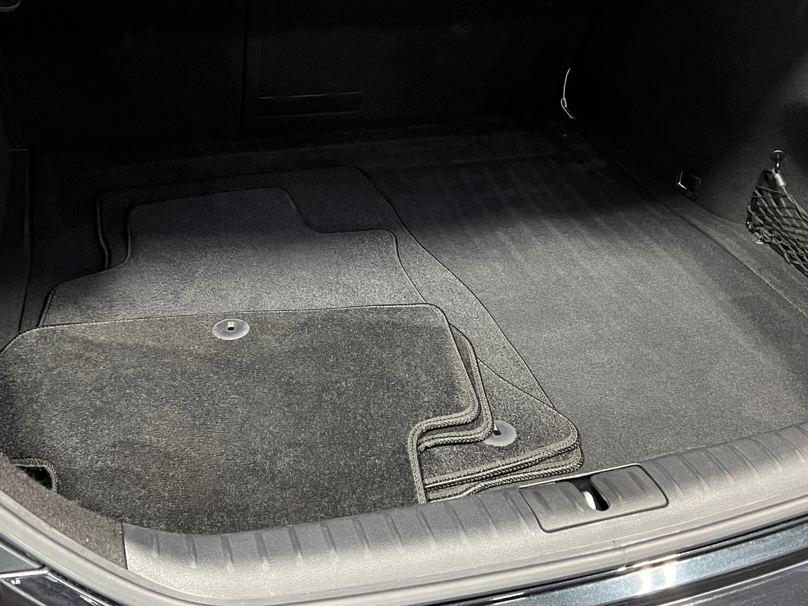 Thumbnail: 2022 Genesis G70 - 6