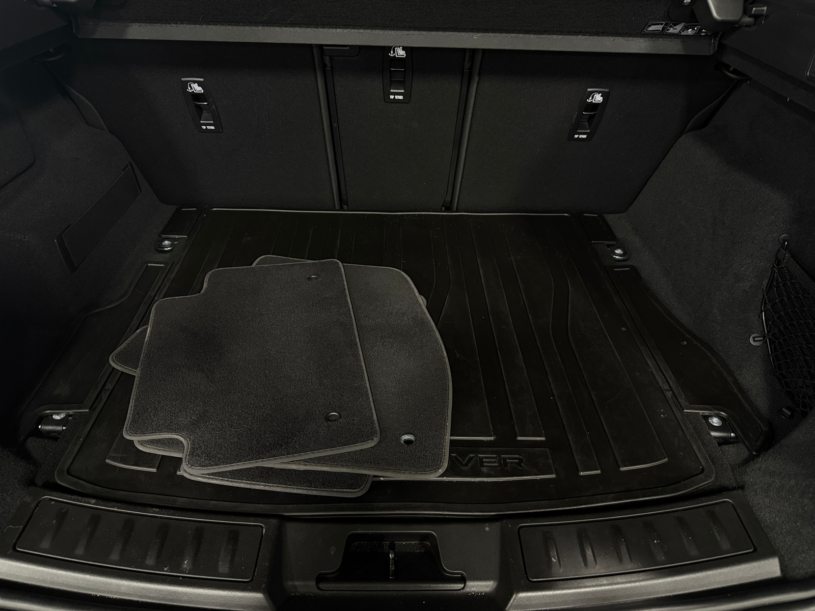 Thumbnail: 2021 Land Rover Range Rover Evoque - 6