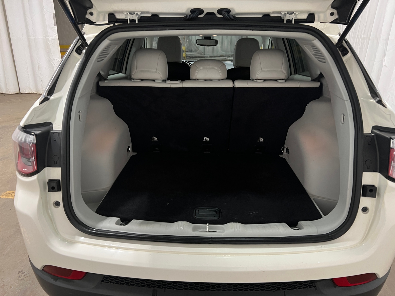 Thumbnail: 2020 Jeep Compass - 6