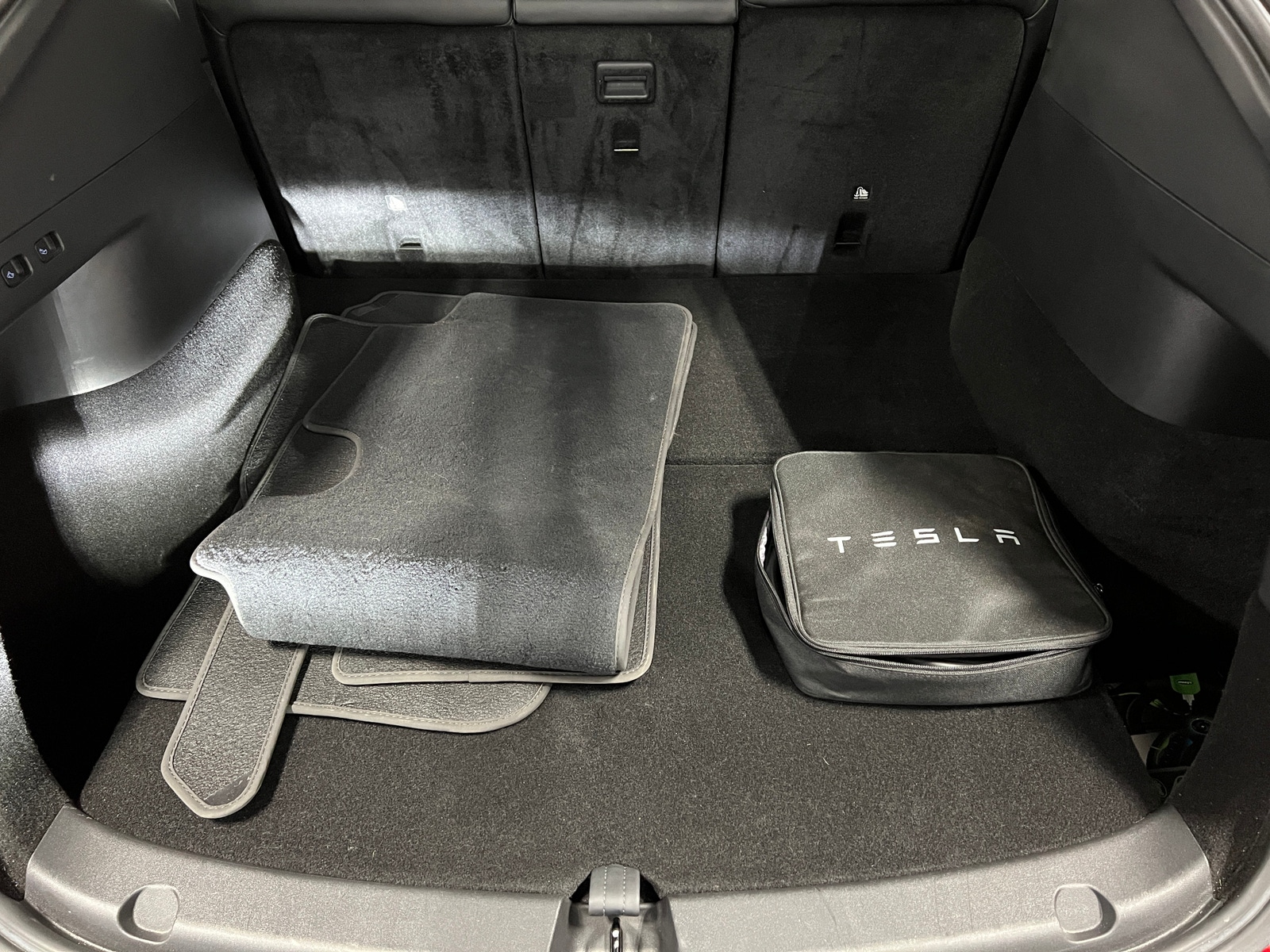 Thumbnail: 2022 Tesla Model Y - 6