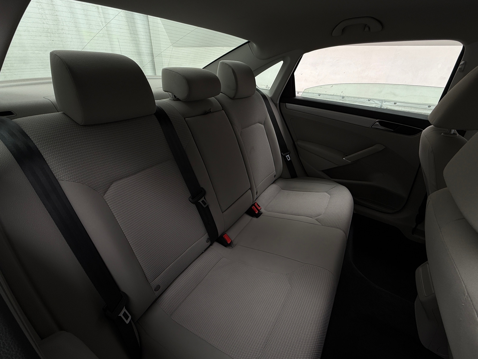 Thumbnail: 2018 Volkswagen Passat - 6