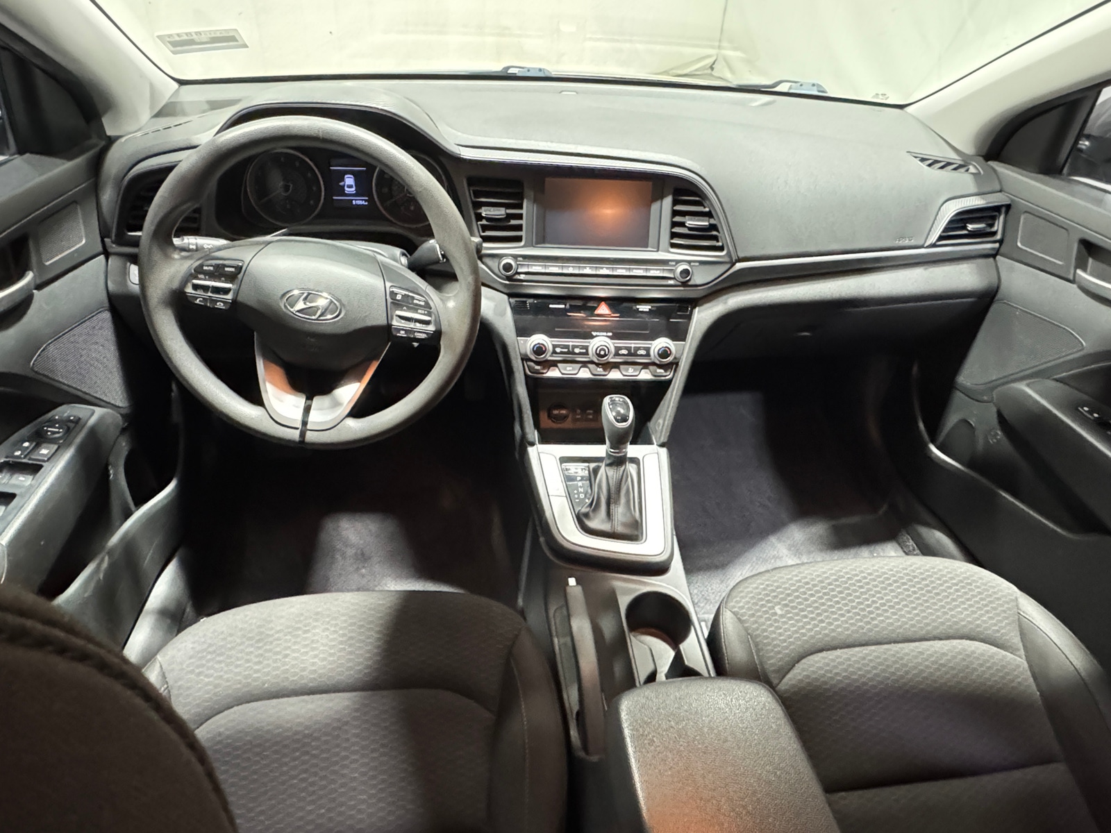 Thumbnail: 2020 Hyundai Elantra - 3