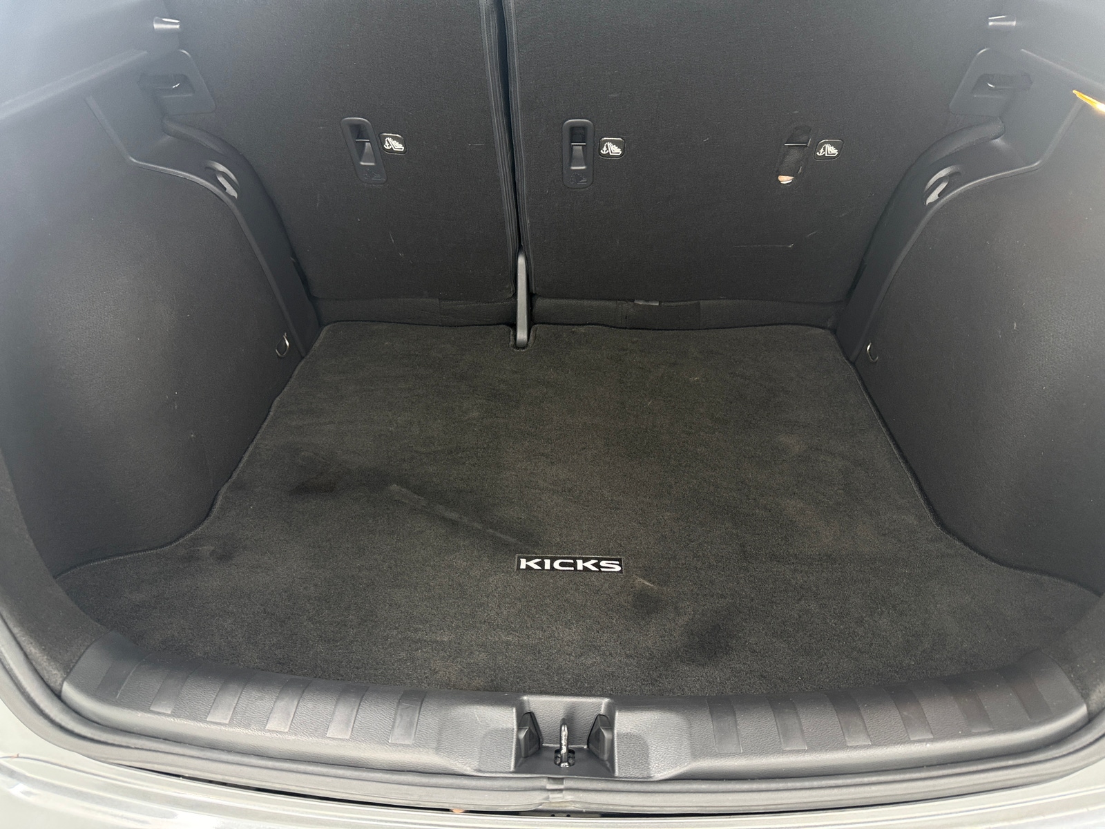 Thumbnail: 2021 Nissan Kicks - 7