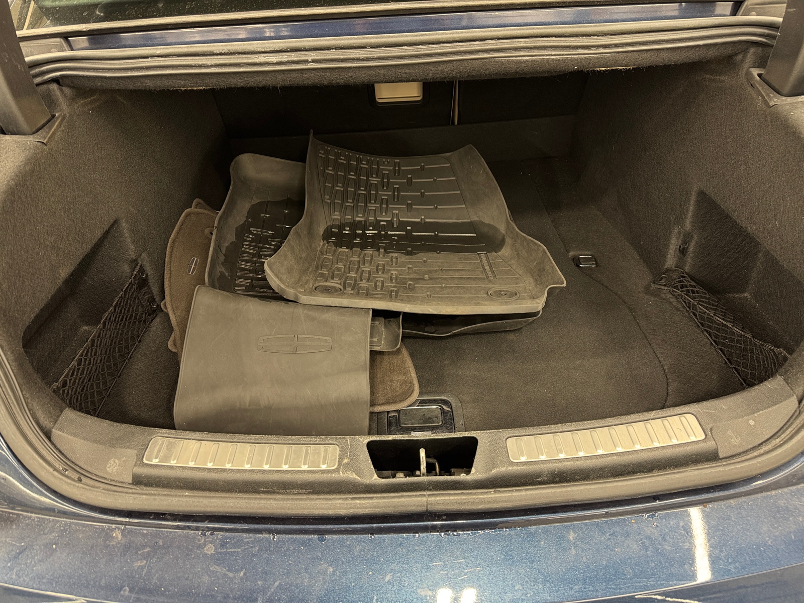 Thumbnail: 2017 Lincoln Continental - 6