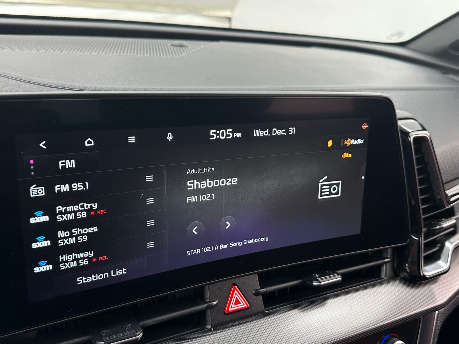 Thumbnail: 2023 Kia Sportage - 3