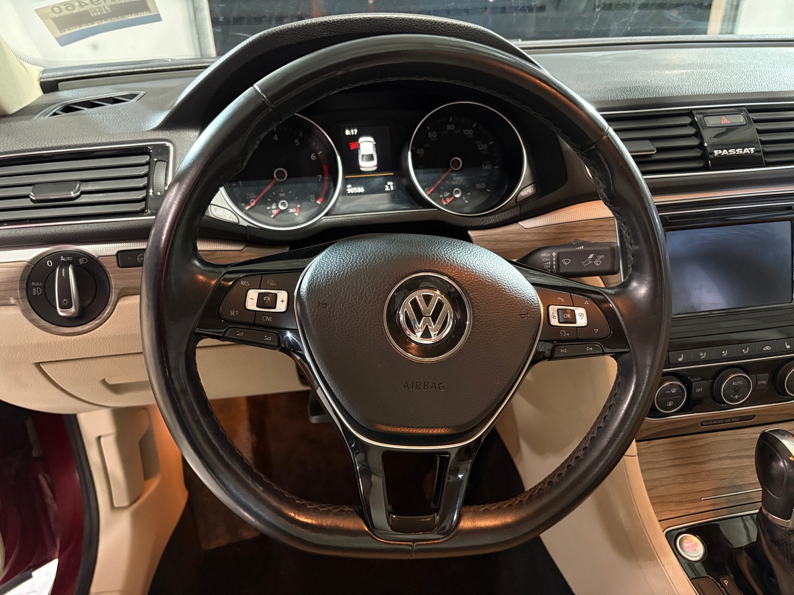 Thumbnail: 2018 Volkswagen Passat - 4