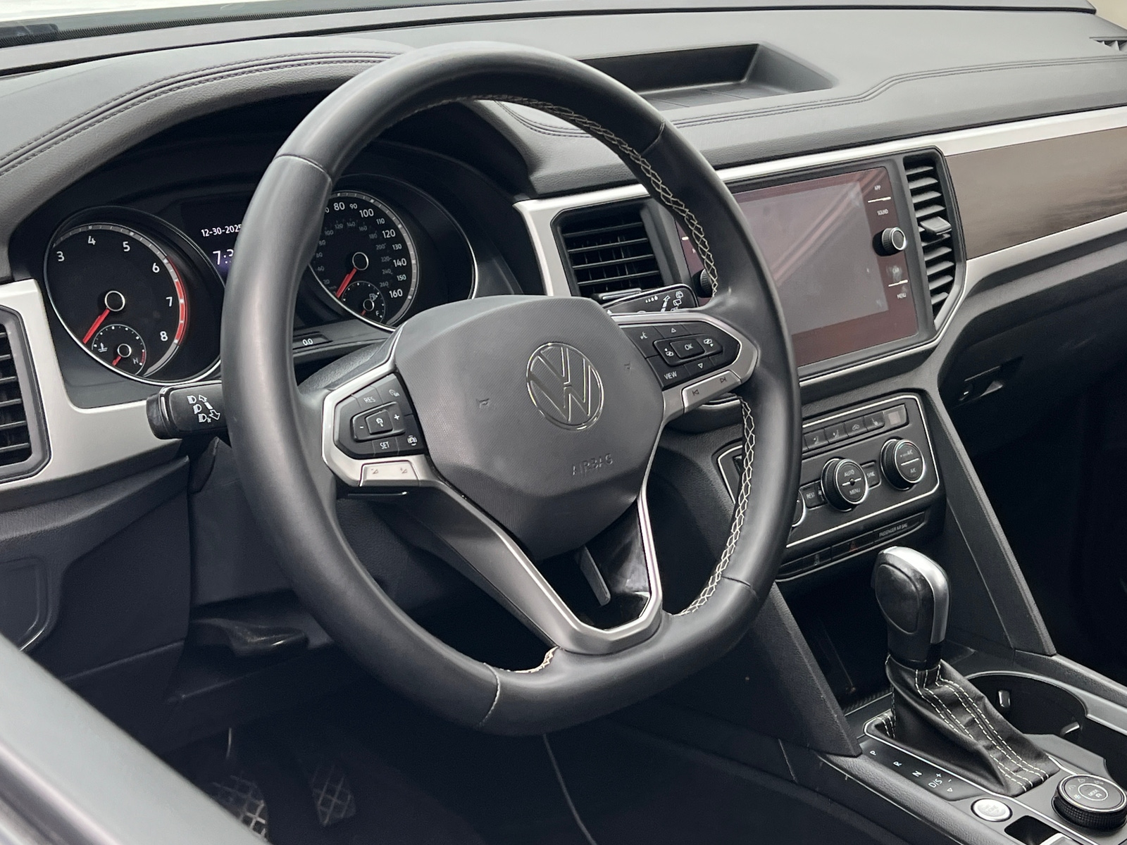 Thumbnail: 2021 Volkswagen Atlas - 4