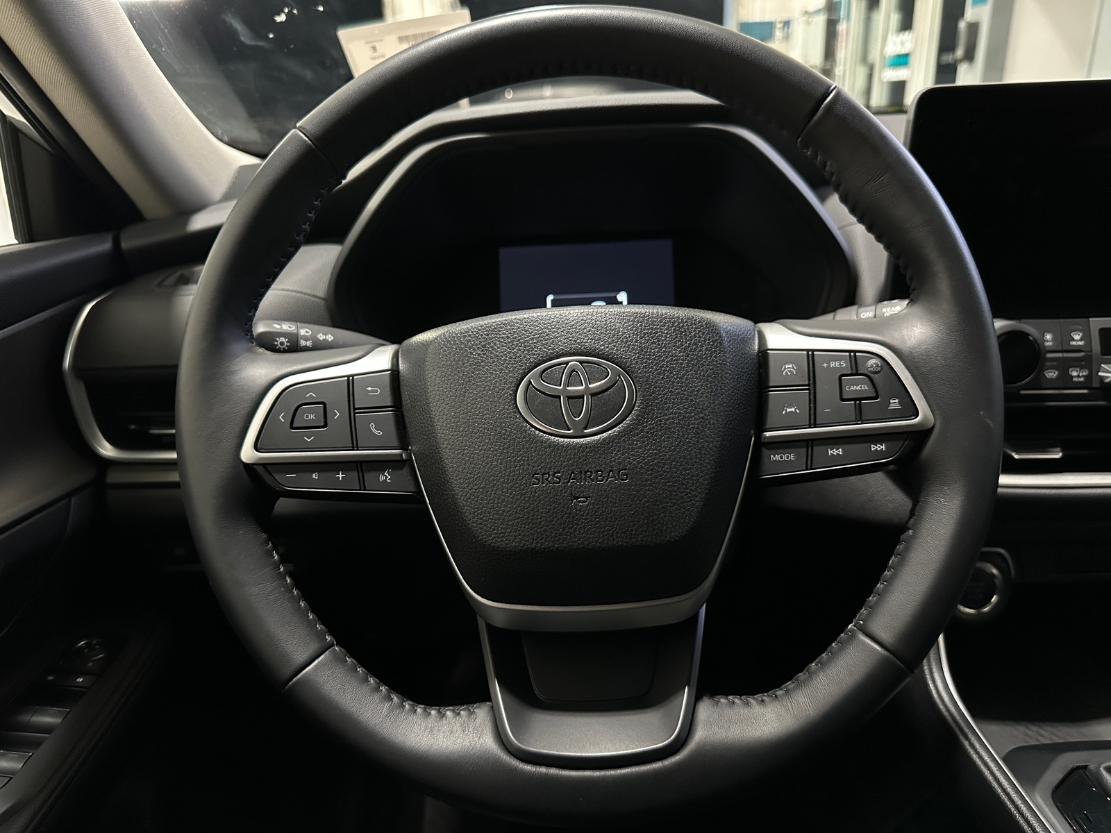 Thumbnail: 2025 Toyota Grand Highlander - 4