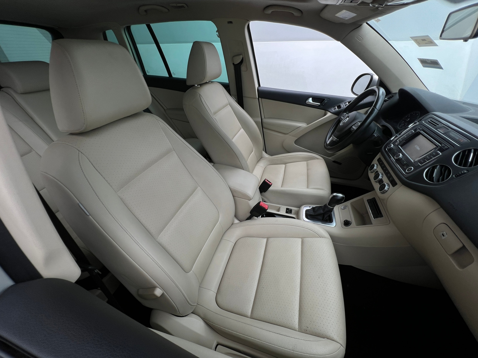 Thumbnail: 2015 Volkswagen Tiguan - 2