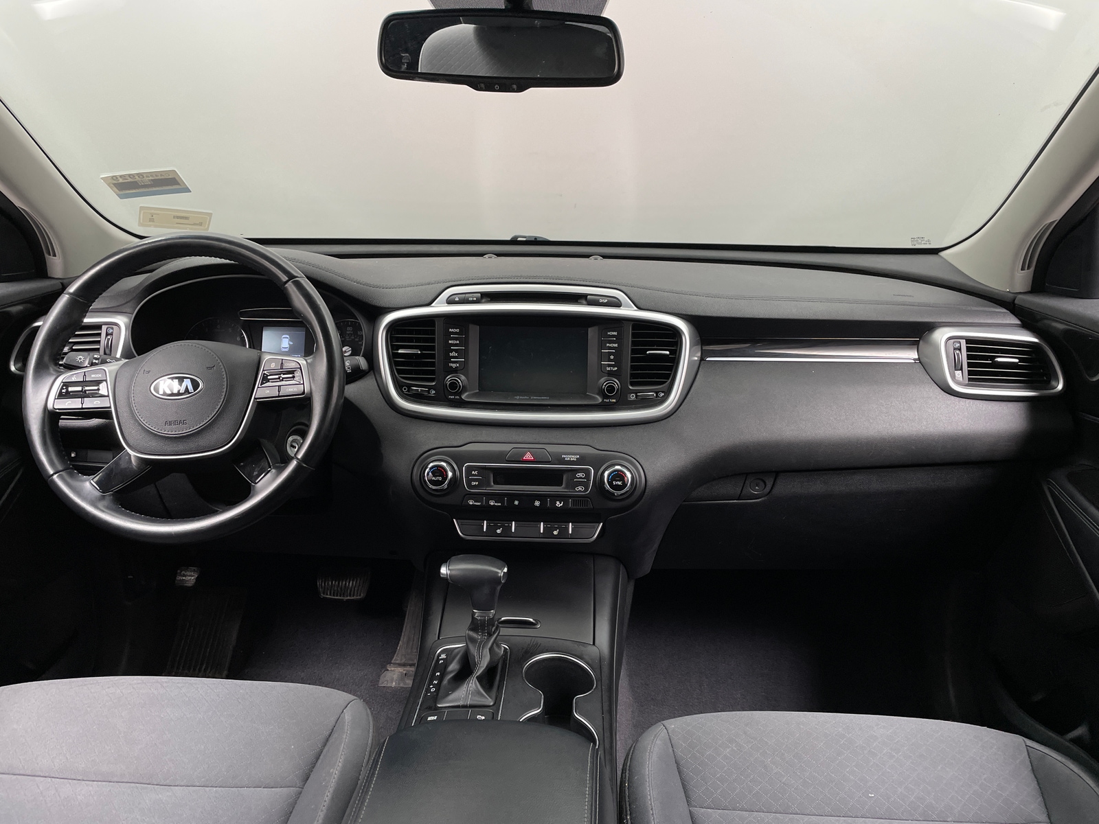 Thumbnail: 2019 Kia Sorento - 2