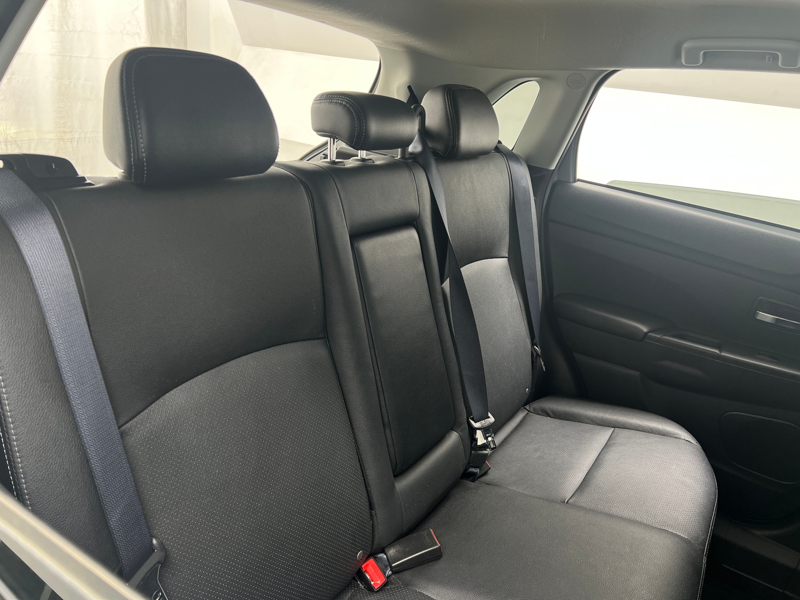 Thumbnail: 2017 Mitsubishi Outlander Sport - 5