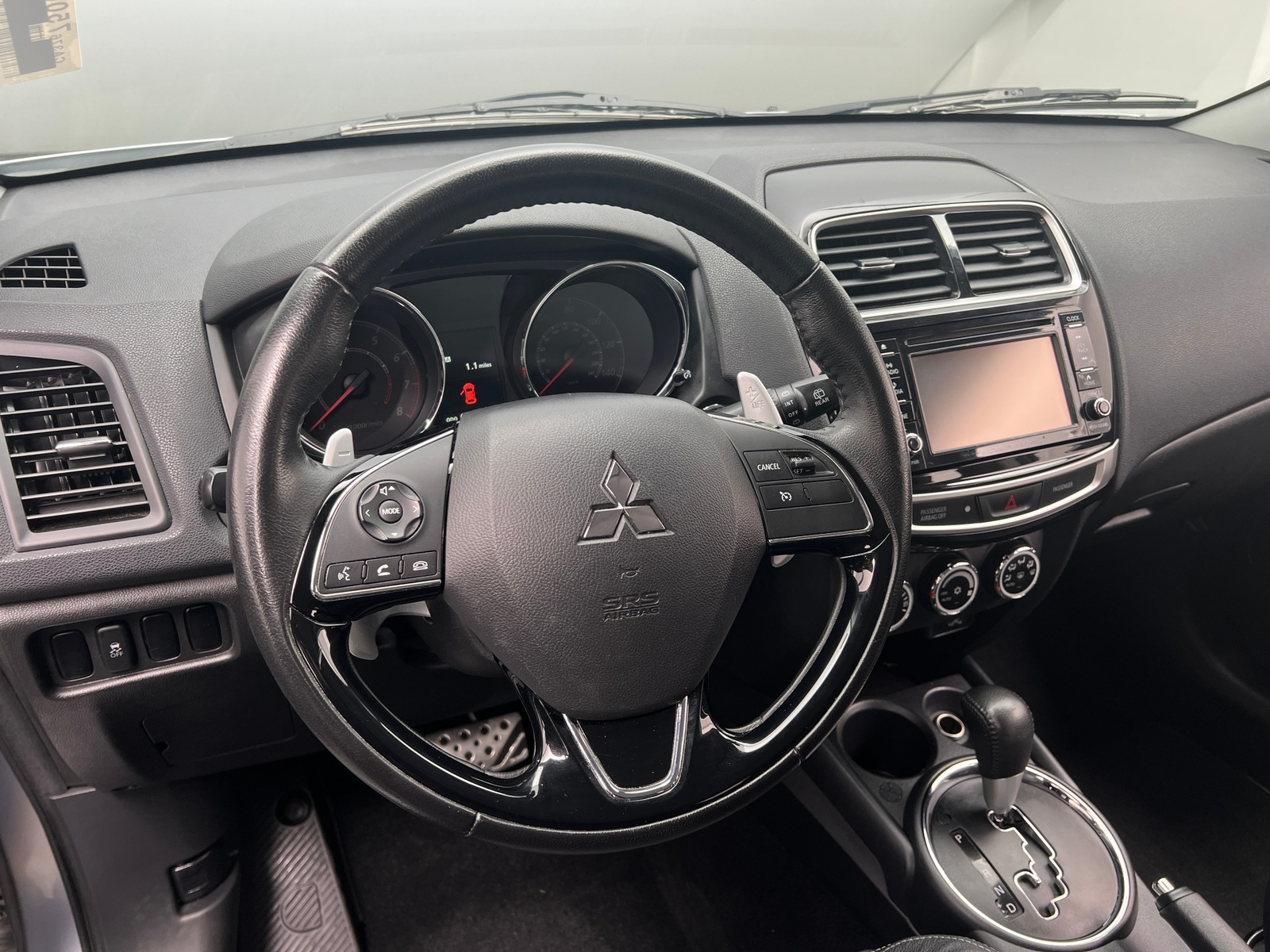 Thumbnail: 2017 Mitsubishi Outlander Sport - 4