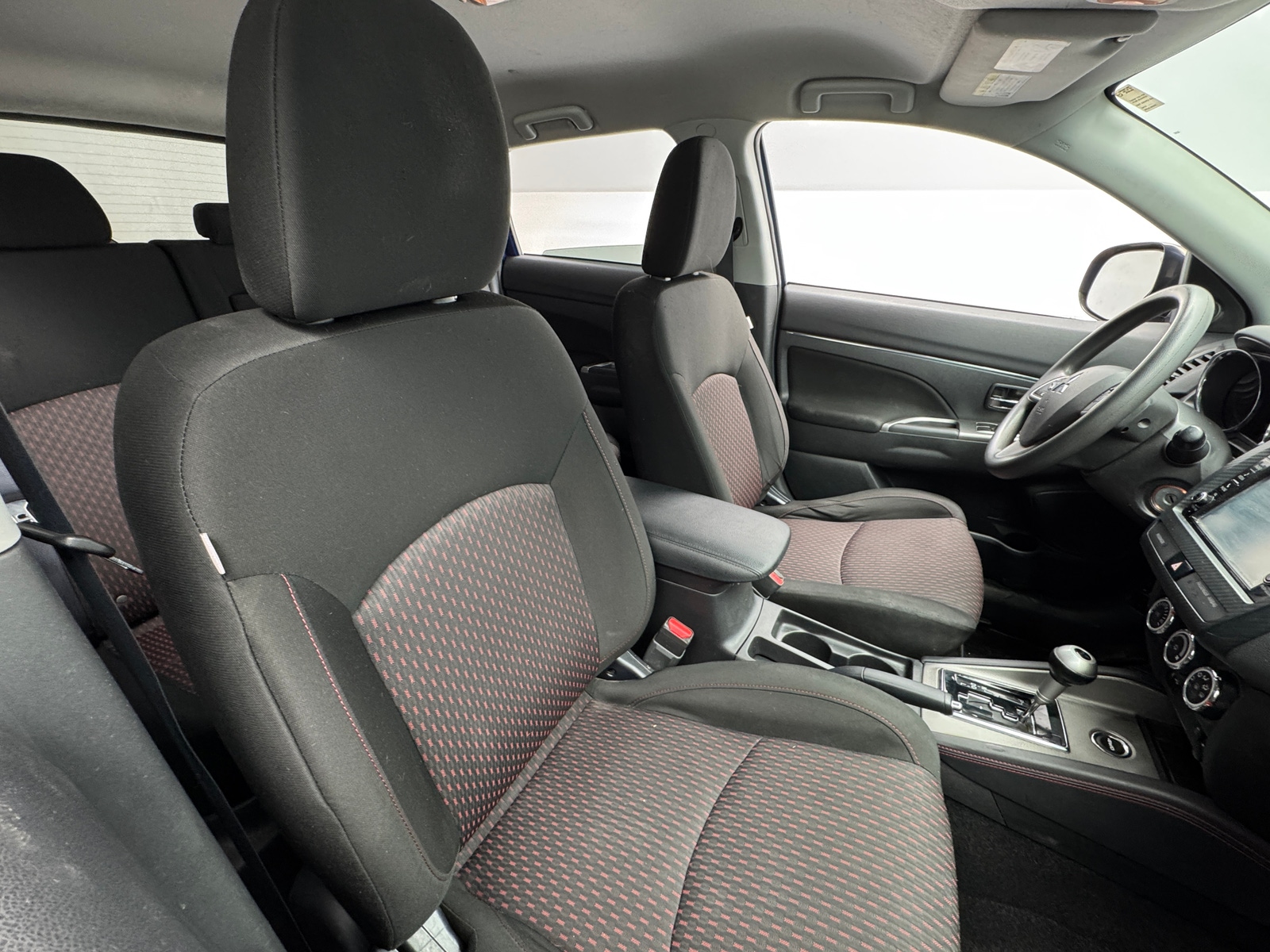 Thumbnail: 2019 Mitsubishi Outlander Sport - 2