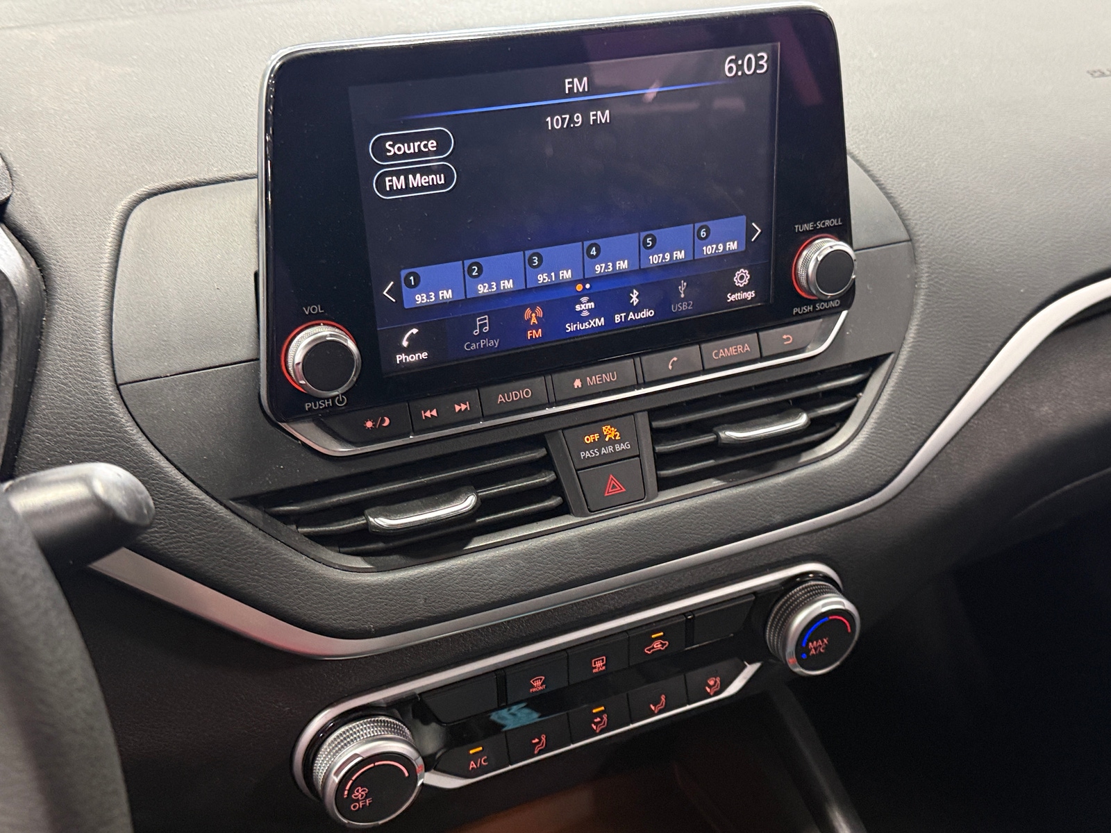 Thumbnail: 2019 Nissan Altima - 4