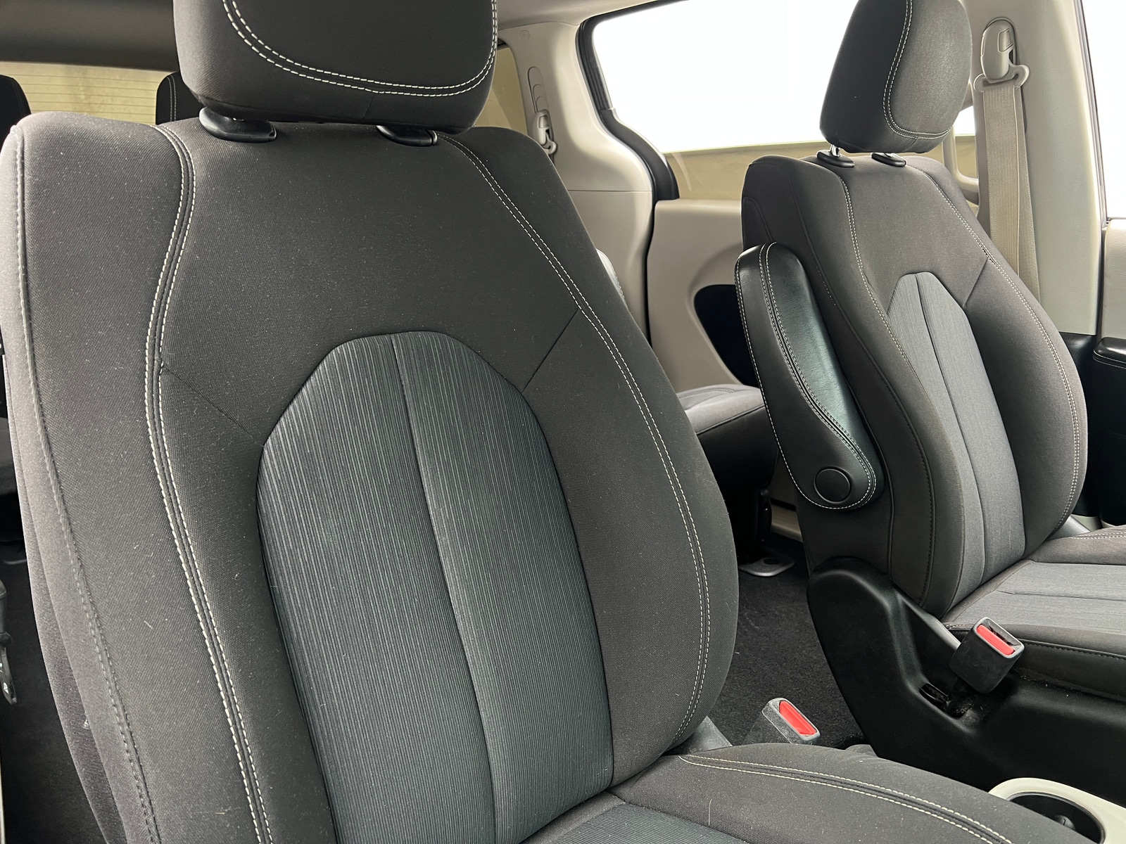 Thumbnail: 2020 Chrysler Voyager - 2