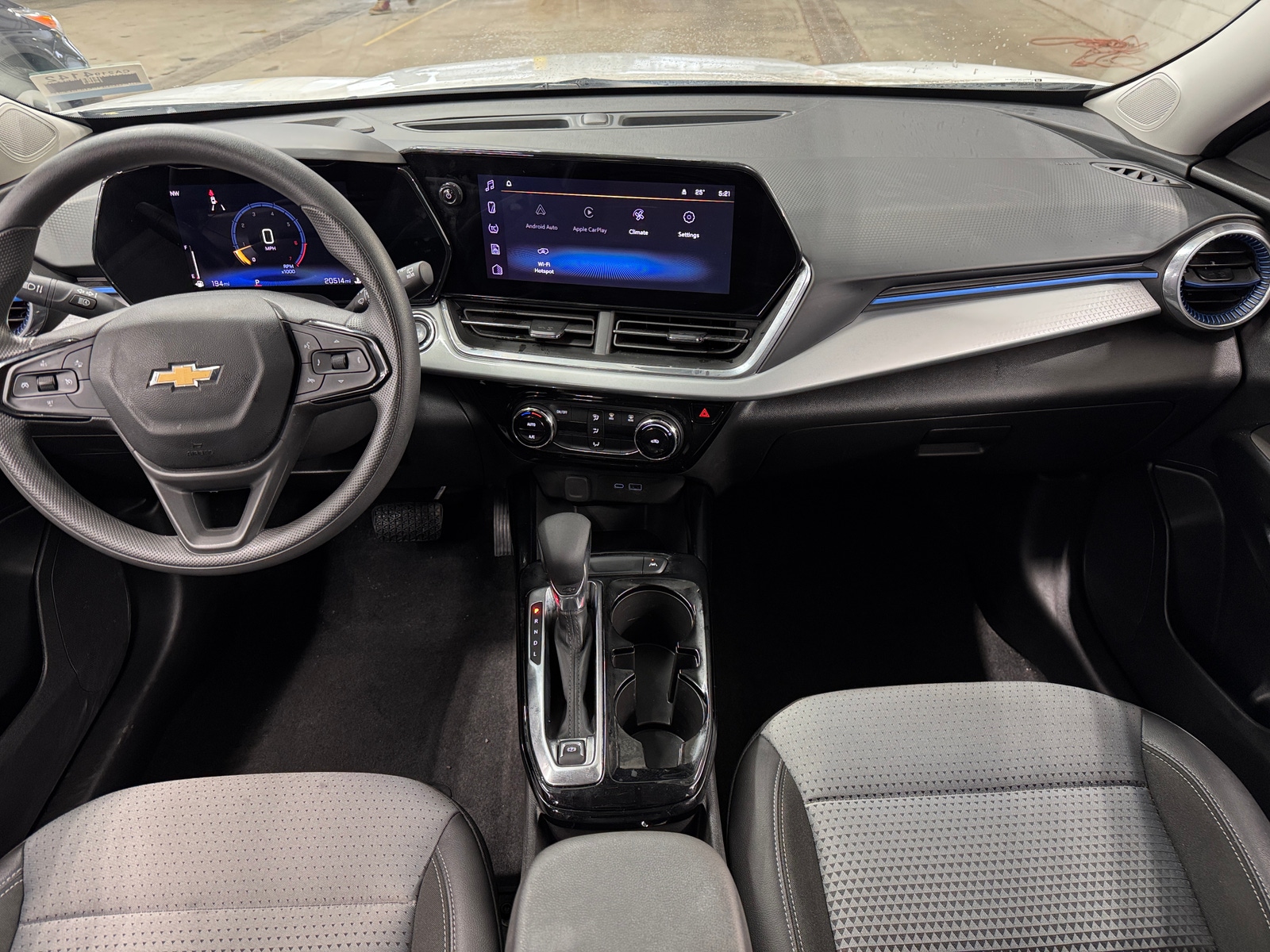 Thumbnail: 2025 Chevrolet Trax - 3