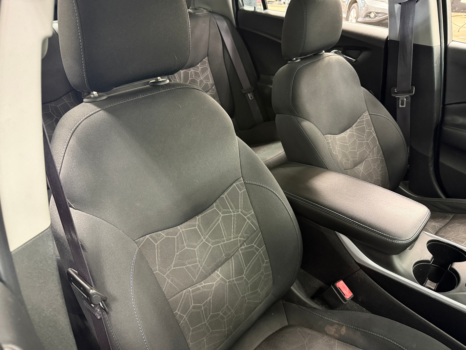 Thumbnail: 2017 Chevrolet Volt - 2