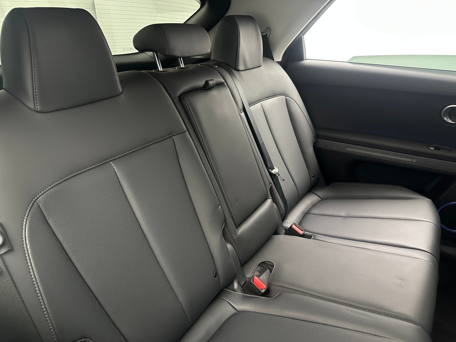 Thumbnail: 2022 Hyundai Ioniq 5 - 5