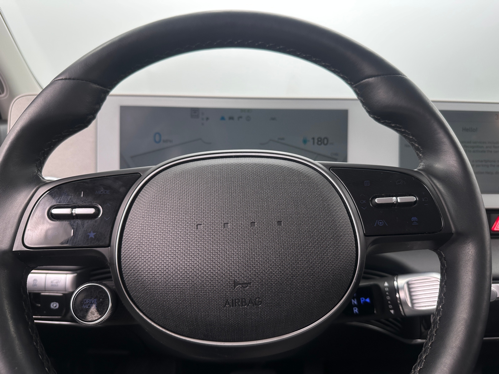 Thumbnail: 2022 Hyundai Ioniq 5 - 4