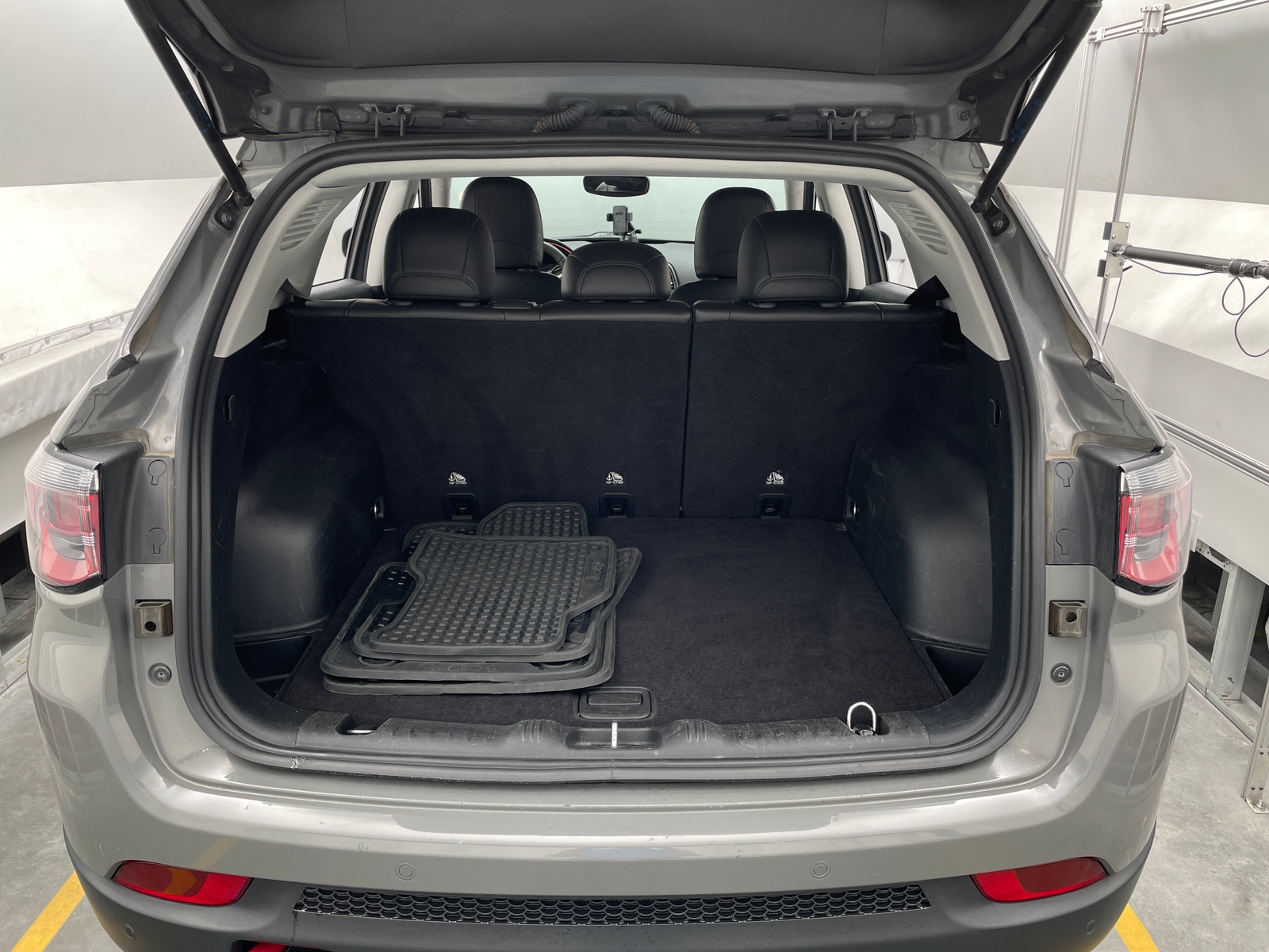 Thumbnail: 2021 Jeep Compass - 7