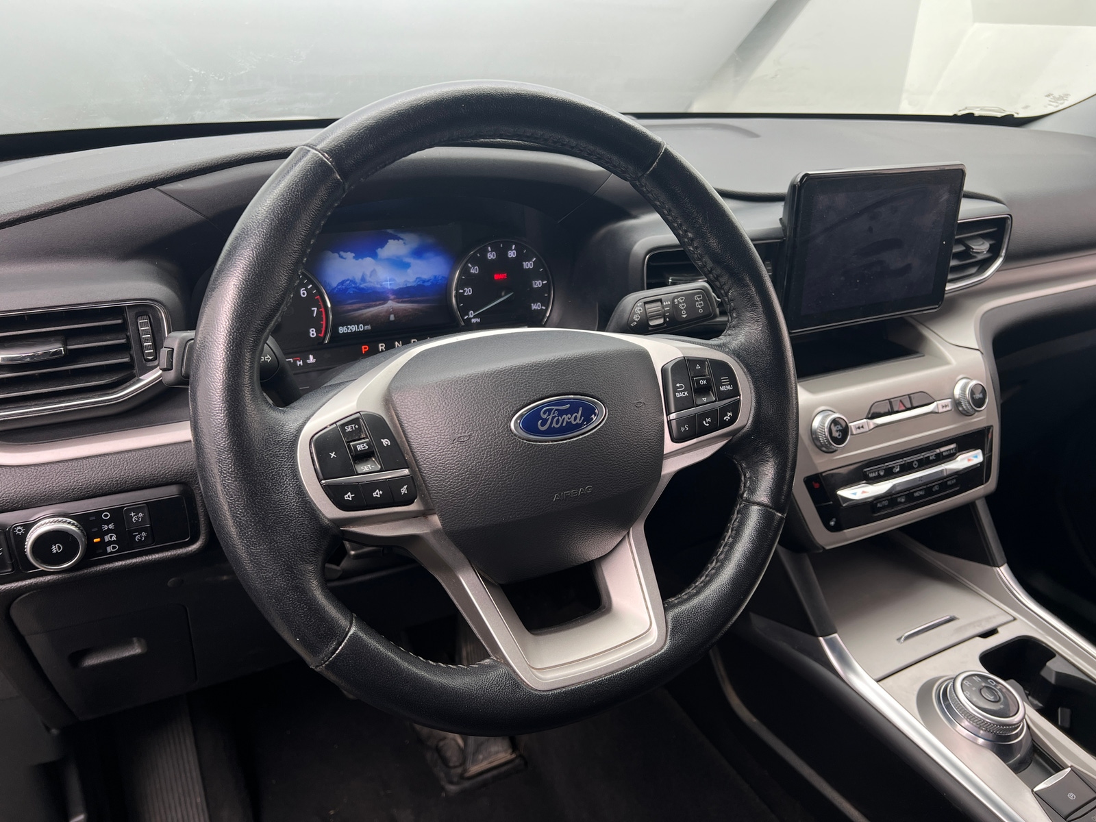 Thumbnail: 2022 Ford Explorer - 5