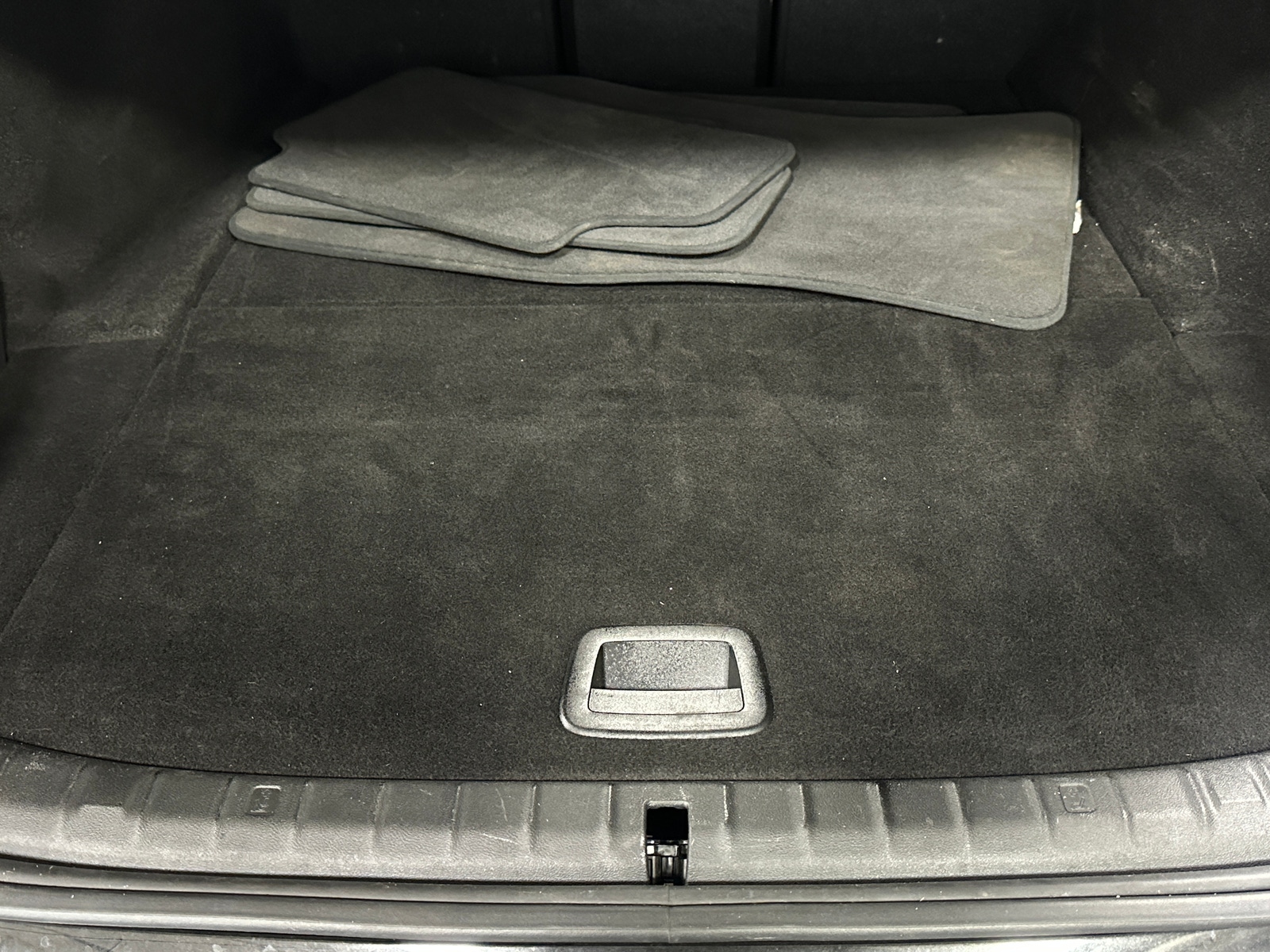 Thumbnail: 2023 BMW 5 Series - 6