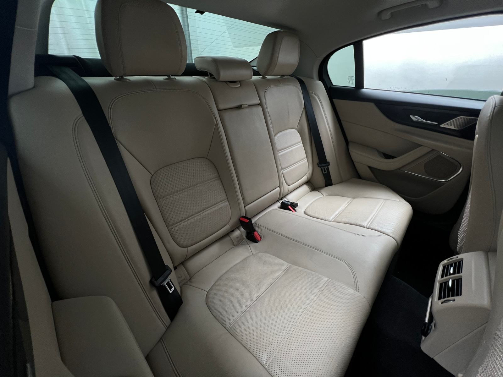 Thumbnail: 2020 Jaguar XE - 5