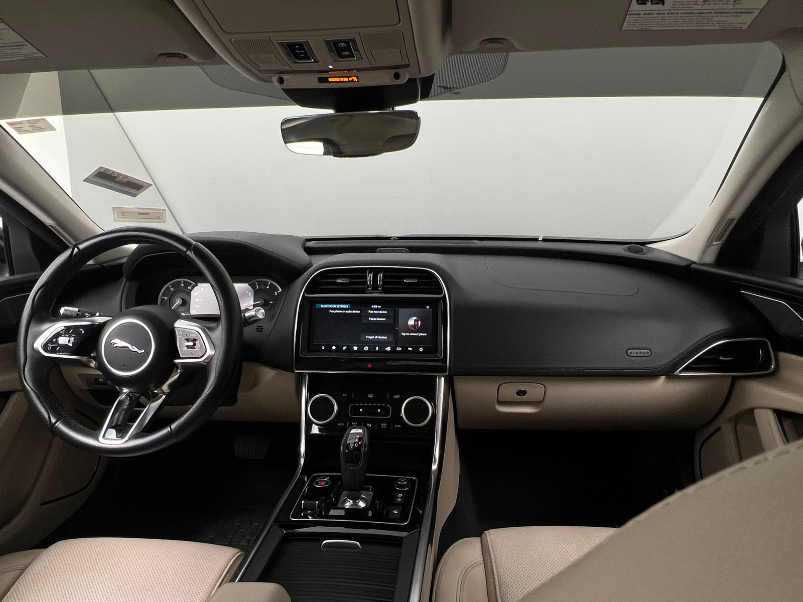 Thumbnail: 2020 Jaguar XE - 2