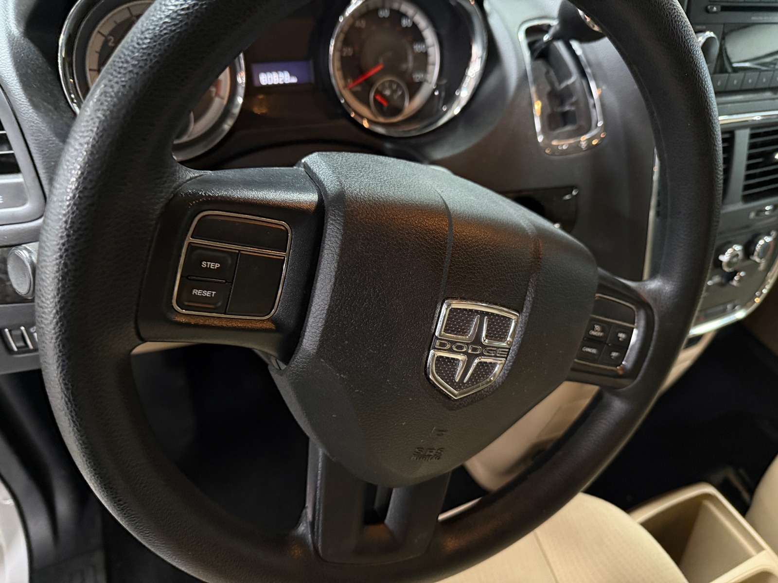 Thumbnail: 2016 Dodge Grand Caravan - 5