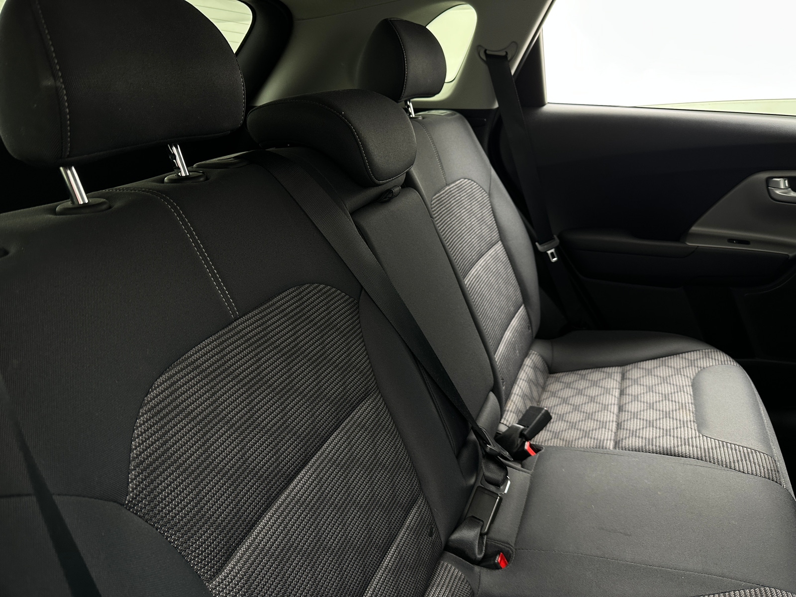 Thumbnail: 2019 Kia Niro - 6