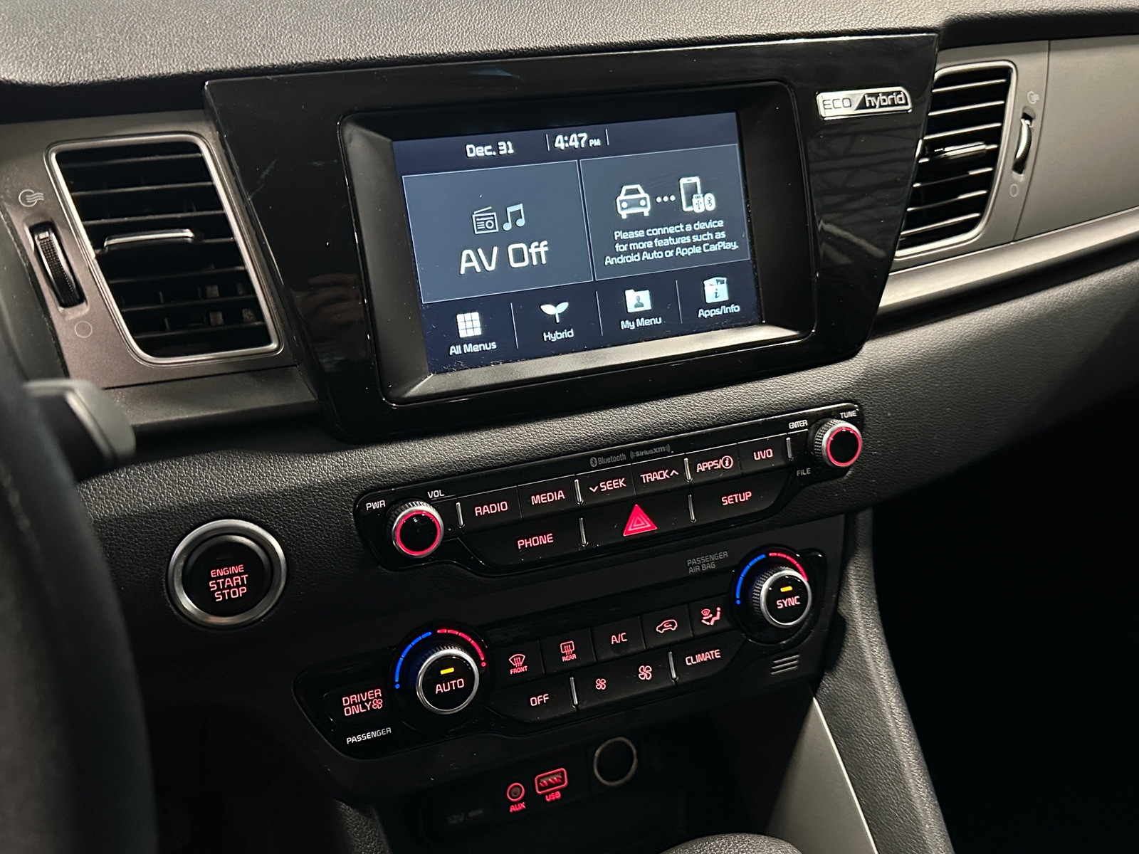 Thumbnail: 2019 Kia Niro - 4