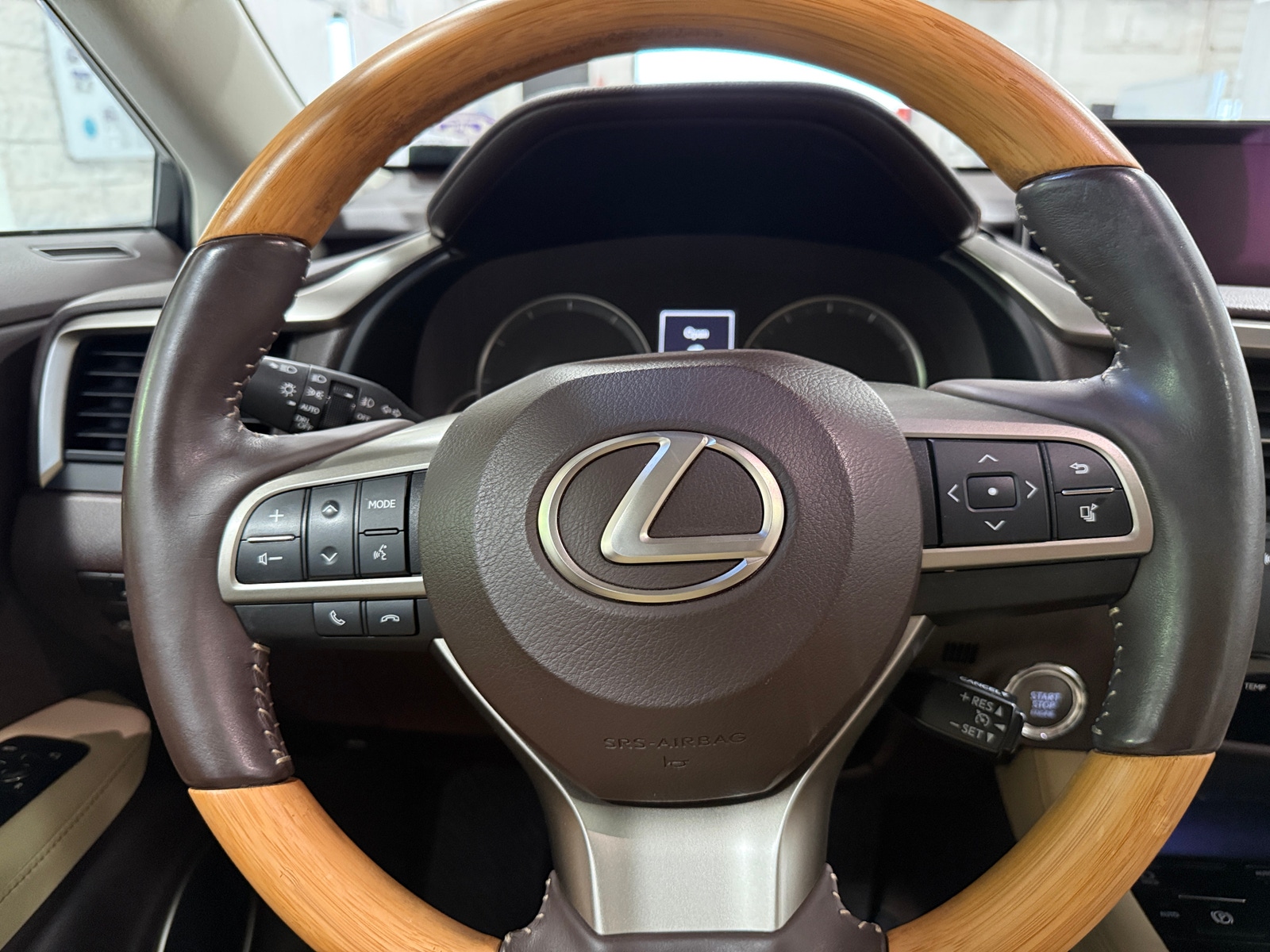 Thumbnail: 2016 Lexus RX - 4