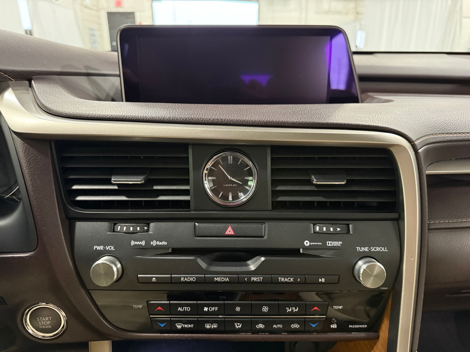 Thumbnail: 2016 Lexus RX - 3