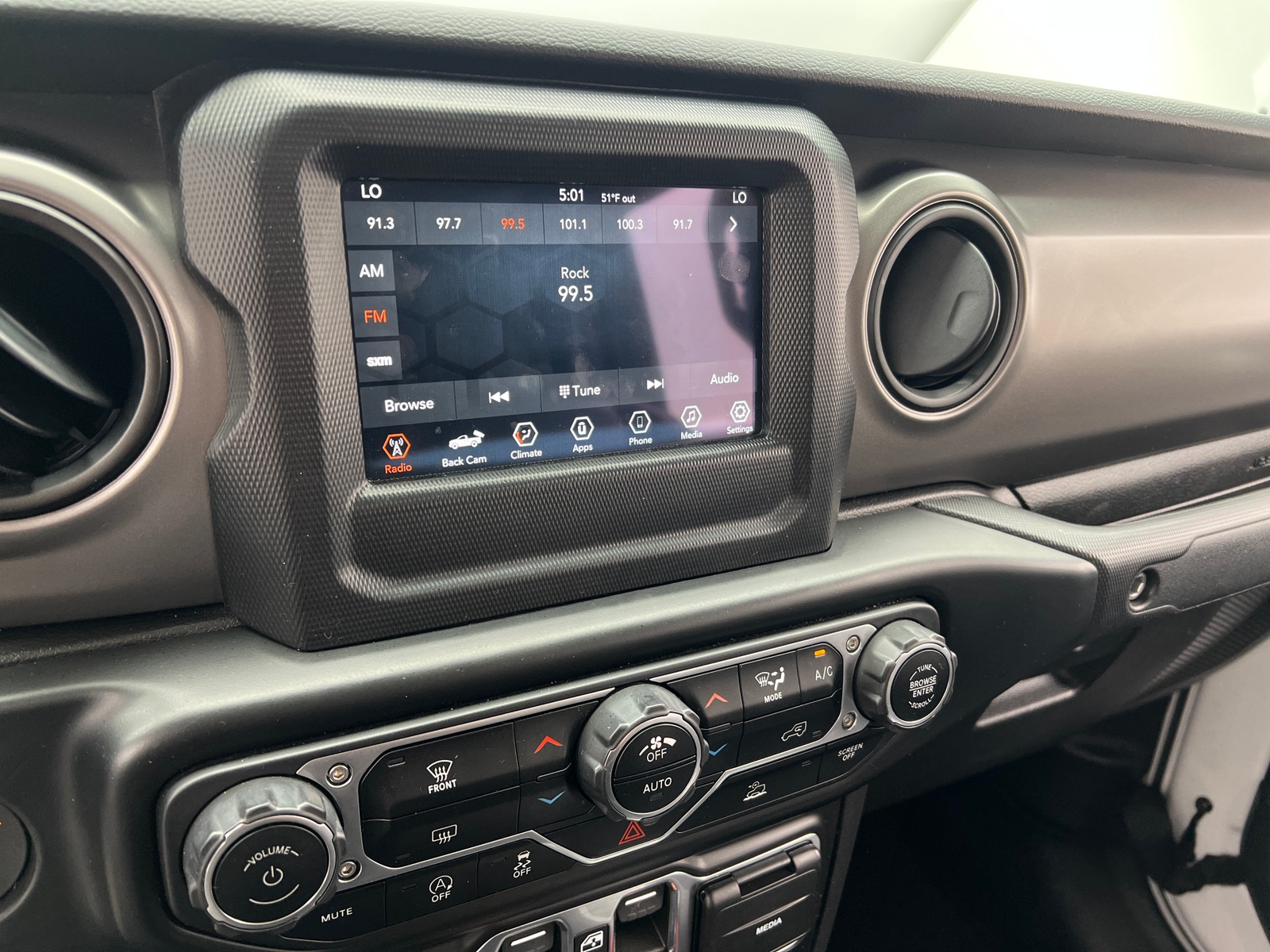 Thumbnail: 2023 Jeep Gladiator - 4