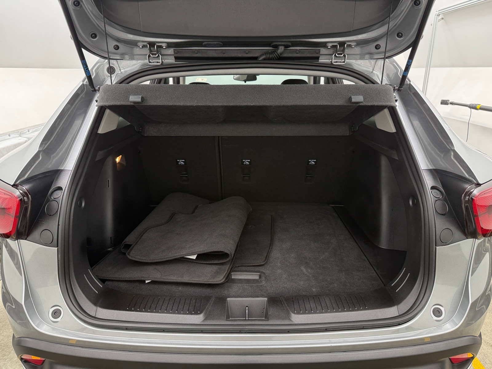 Thumbnail: 2025 Chevrolet Trax - 7