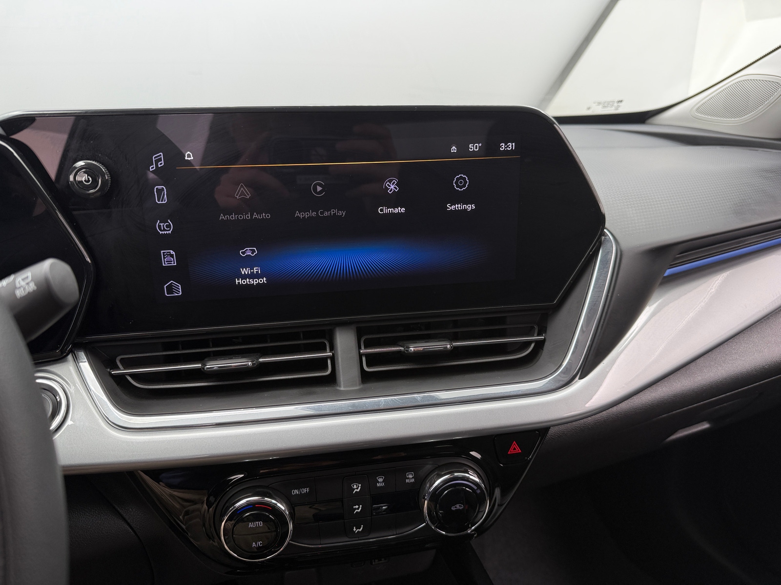 Thumbnail: 2025 Chevrolet Trax - 4