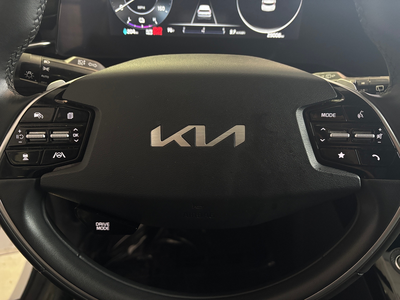 Thumbnail: 2023 Kia Niro - 5