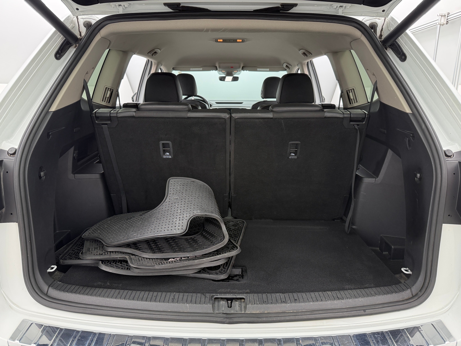 Thumbnail: 2018 Volkswagen Atlas - 6