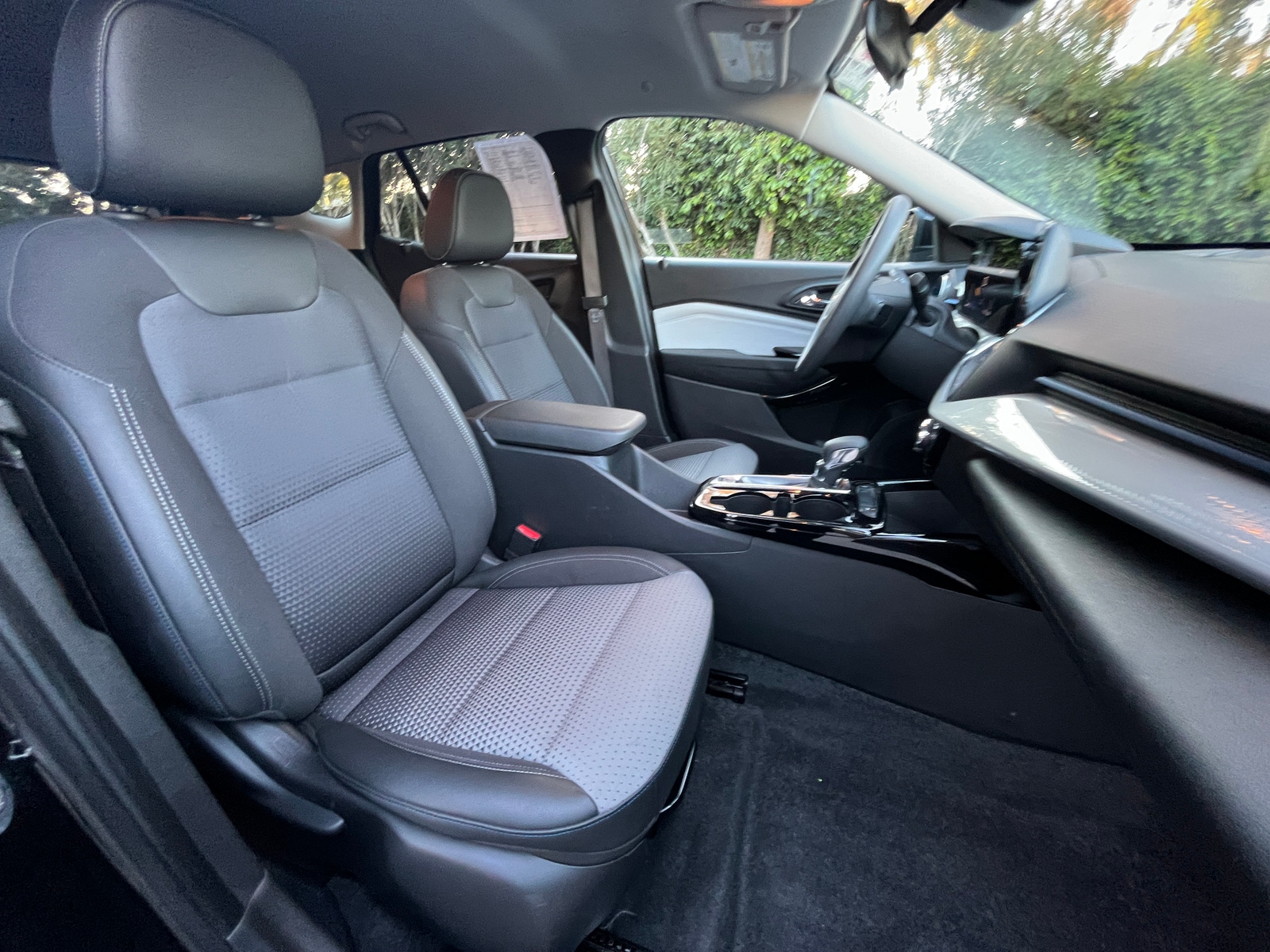 Thumbnail: 2025 Chevrolet Trax - 2