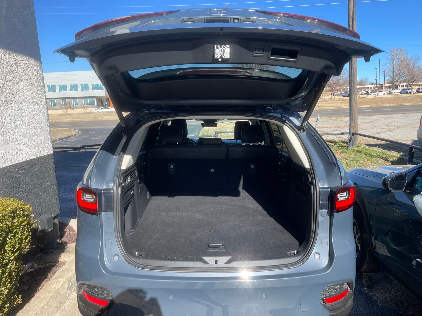 Thumbnail: 2025 Mazda CX-70 - 6