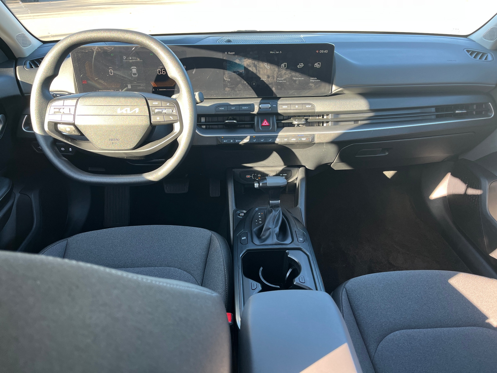 Thumbnail: 2025 Kia K4 - 3