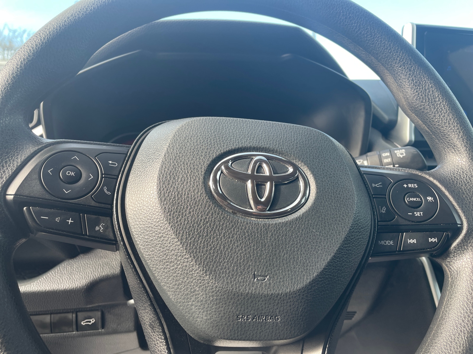 Thumbnail: 2025 Toyota RAV4 - 5