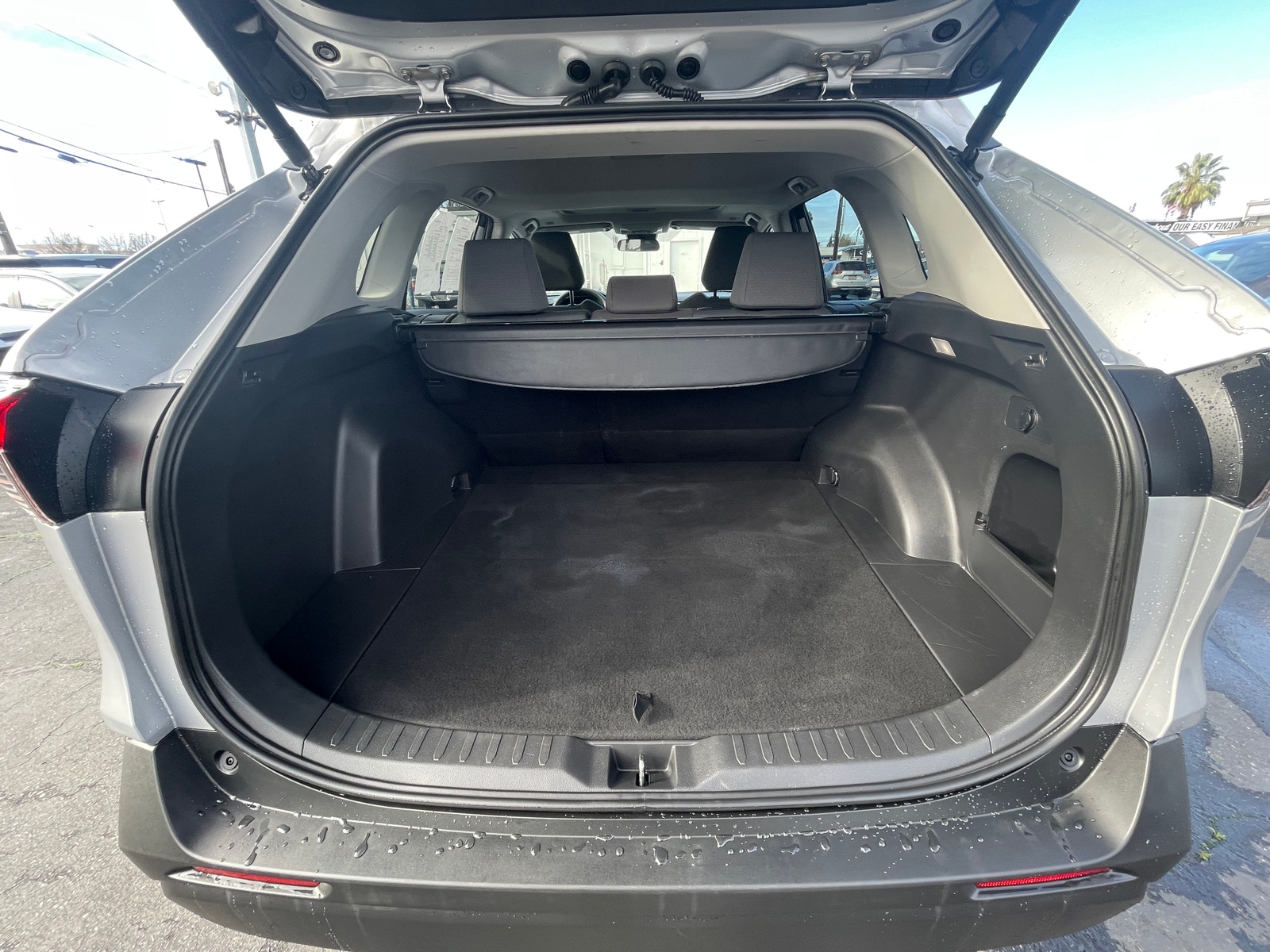 Thumbnail: 2025 Toyota RAV4 - 6