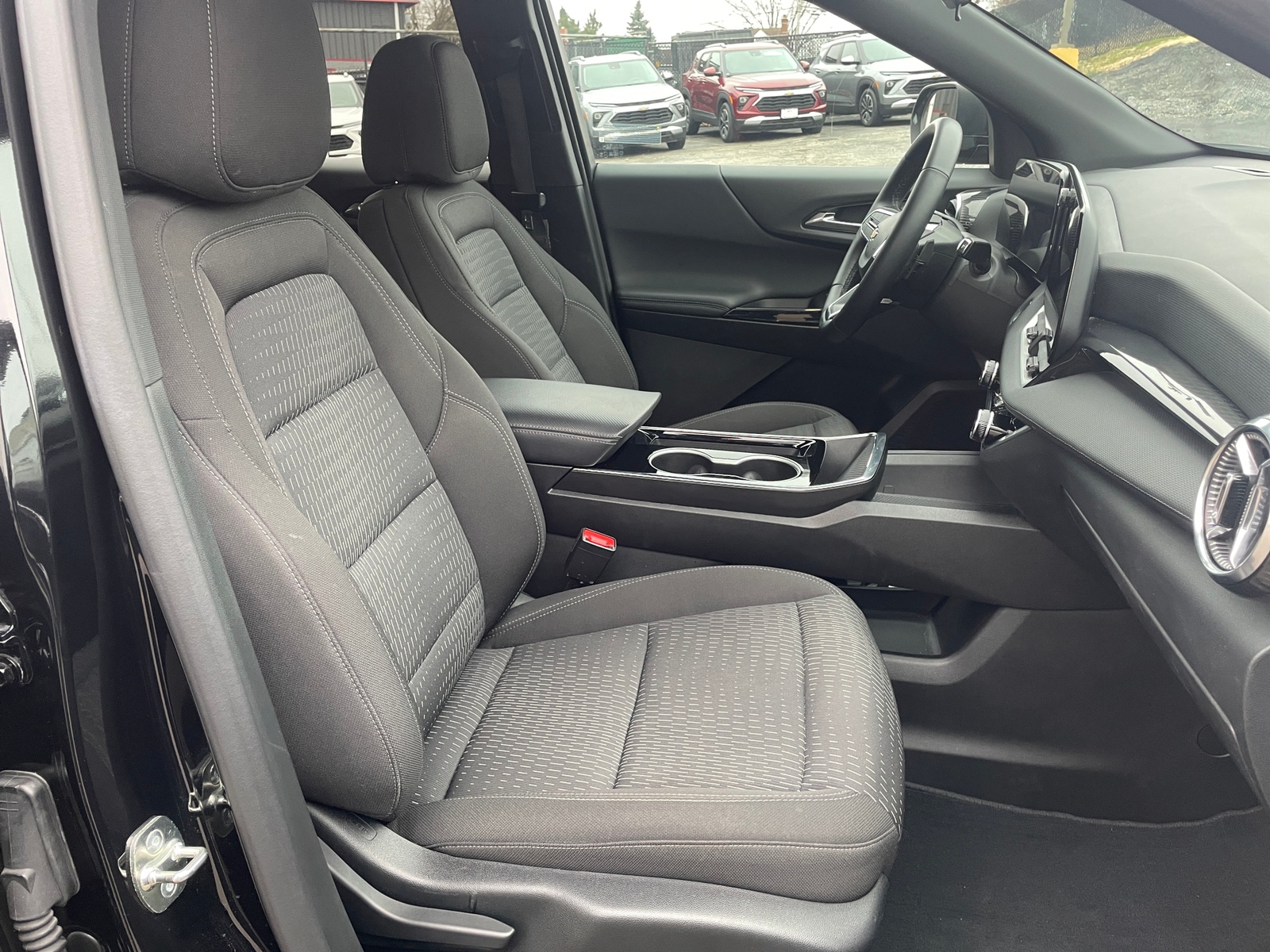 Thumbnail: 2025 Chevrolet Equinox - 2